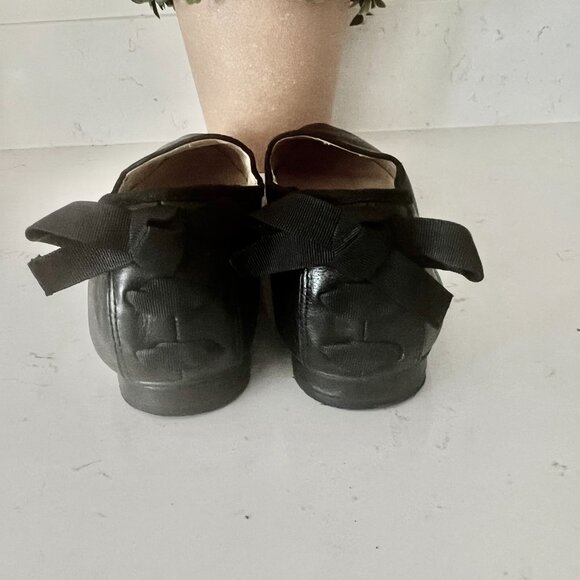 Marc Fisher Brandy Black Leather Ballet Flats Loafers w/ Bow Slip On Size 8.5M - Picture 2 of 9